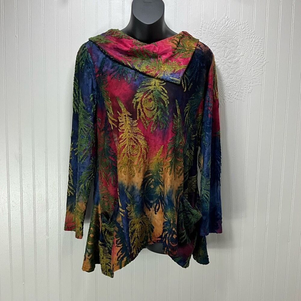 KAMANA Multi Colored Top